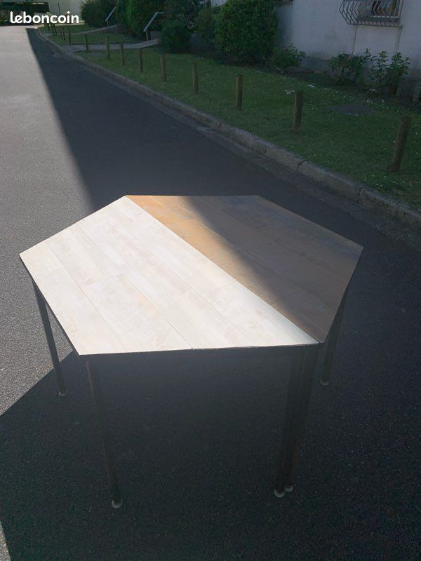 Table (image 1)