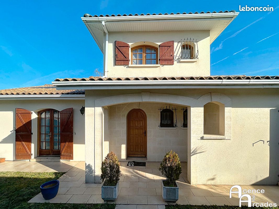 Maison 7 pièces 132 m² · à Bègles · 132 m² · 556 000 €