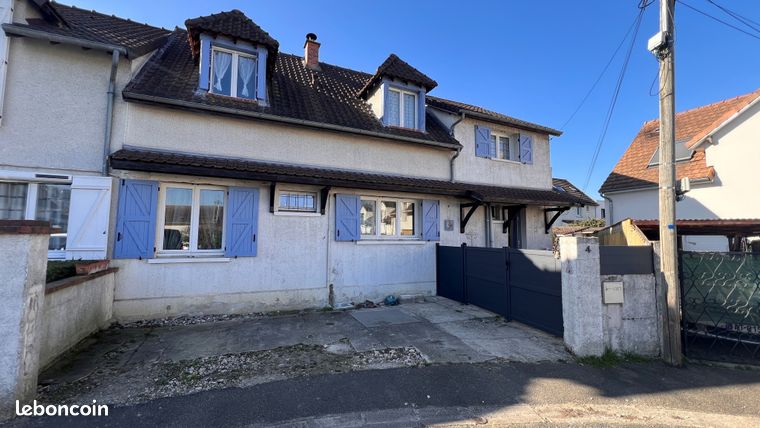Propriété 8 pièces 142 m²