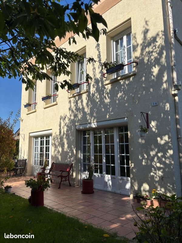 Maison 5 pièces 123 m² · à Montivilliers · 123 m² · 367 000 €