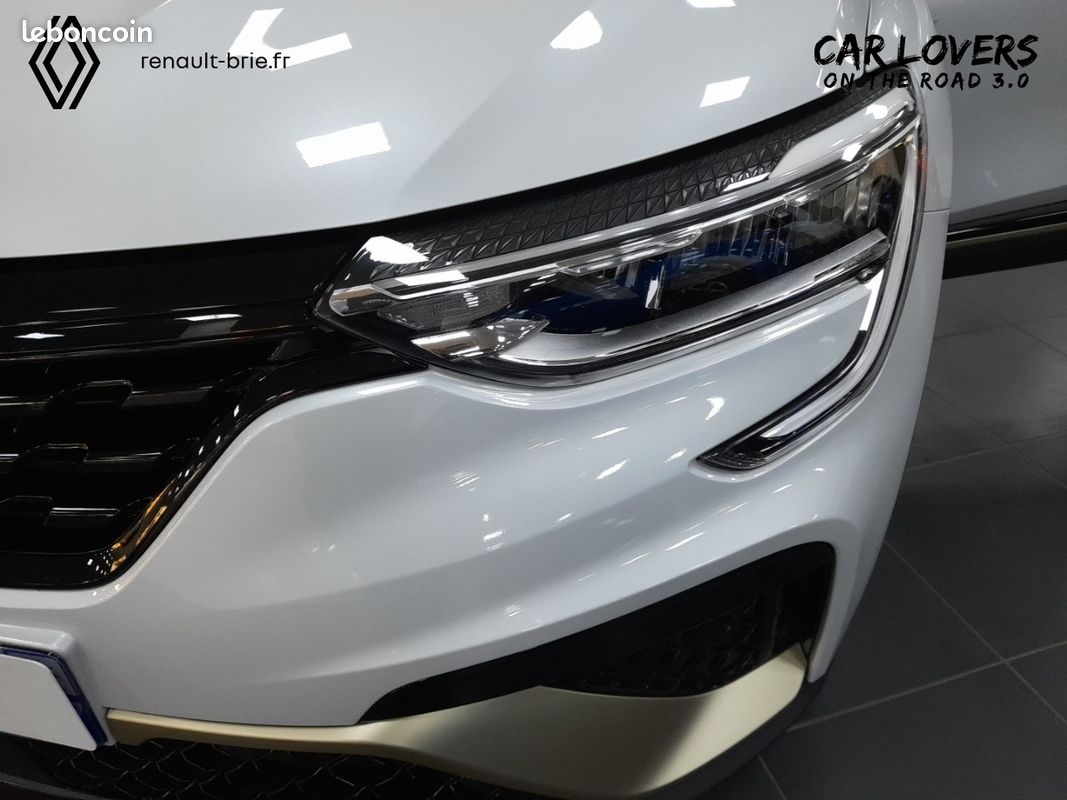 RENAULT Arkana E-Tech hybride 145 - 22 Engineered (image 27)