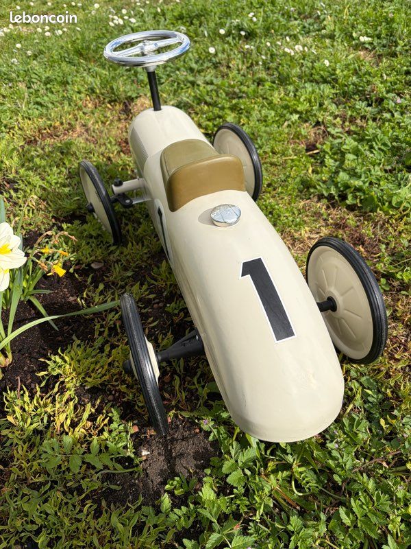 Porteur voiture en métal blanc polaire Vilac