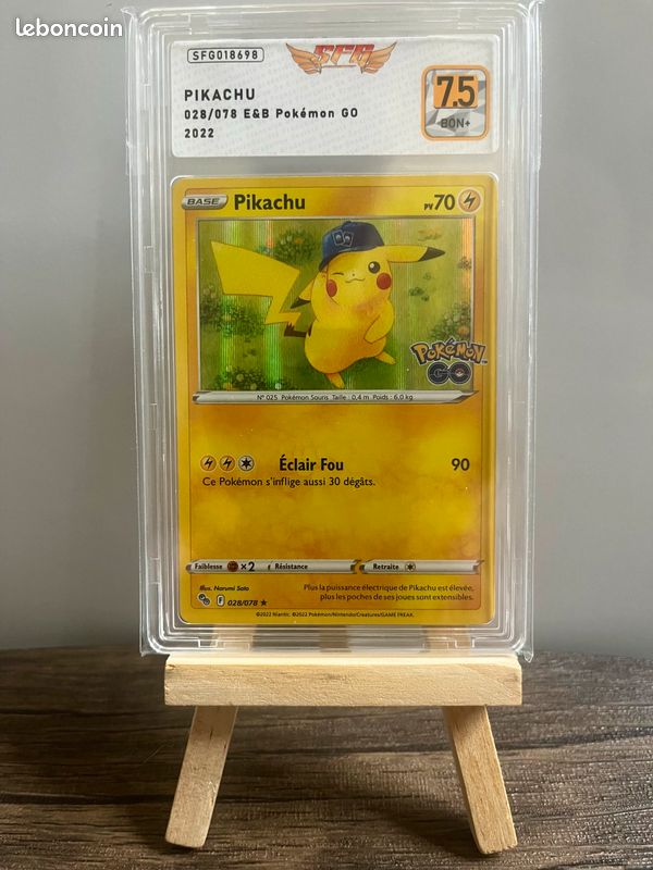 pokemon card 028 078 Pokemon TCG - Pikachu Pokemon GO (Stamped) Holographic Card 028/078 main image 0