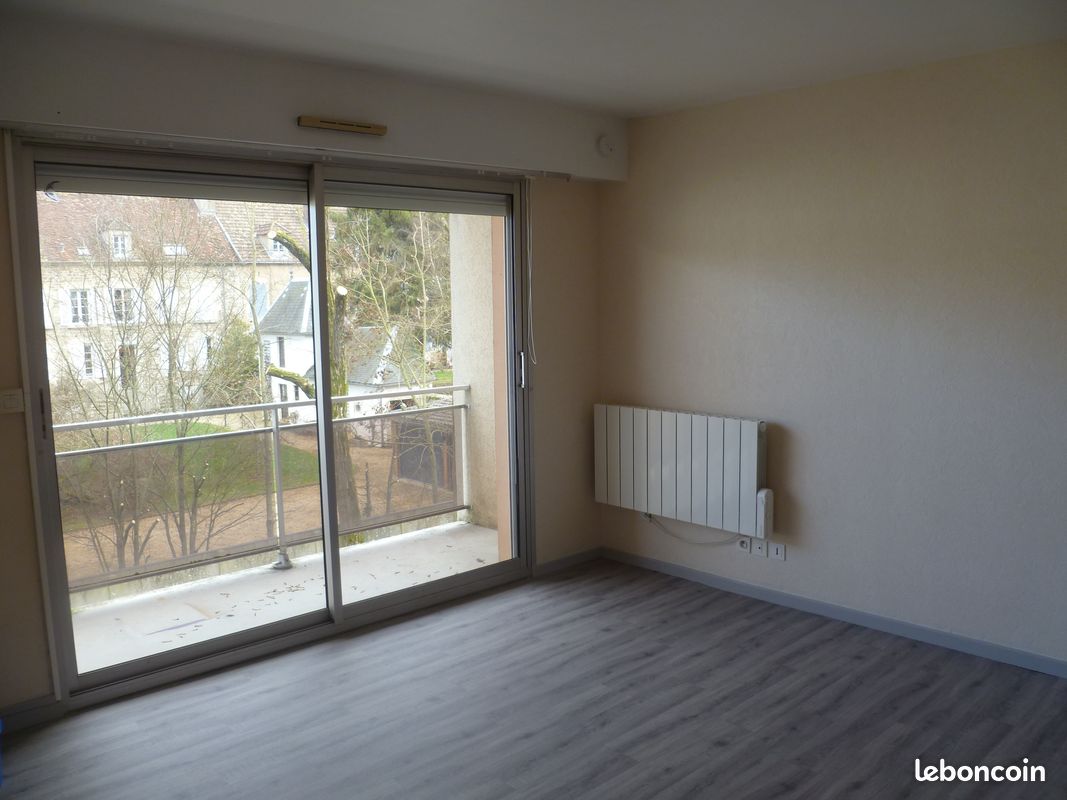 Appartement 1 pièce 25 m² · à Avallon · 25 m² · 320 €/mois