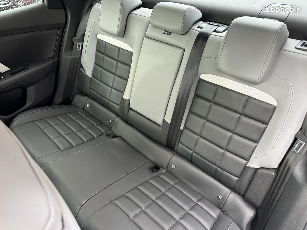 Citroën c4 x Hybride 136 e-DCS6 Max (image 25)