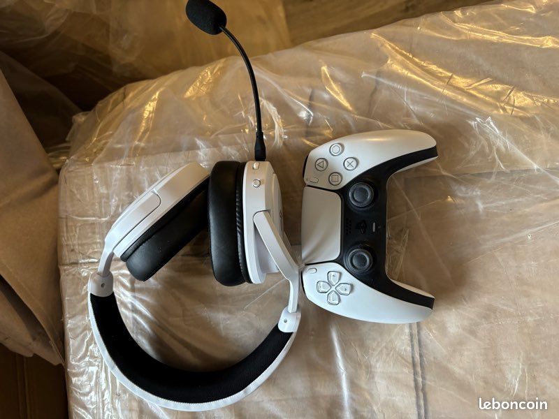Casque gaming PlayStation – Bluetooth + micro (image 1)