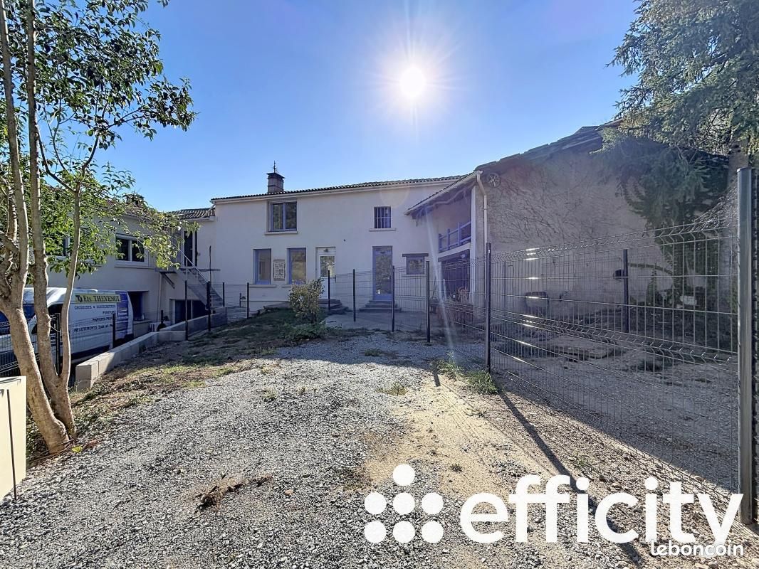 Maison 3 pièces 82 m² · à Communay · 82 m² · 199 000 €