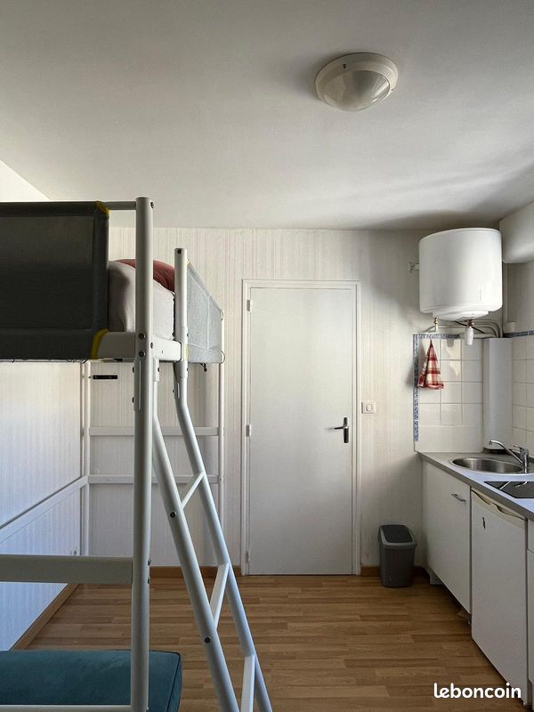 Appartement 1 pièce 15 m² · à La Roche-sur-Yon · 15 m² · 410 €