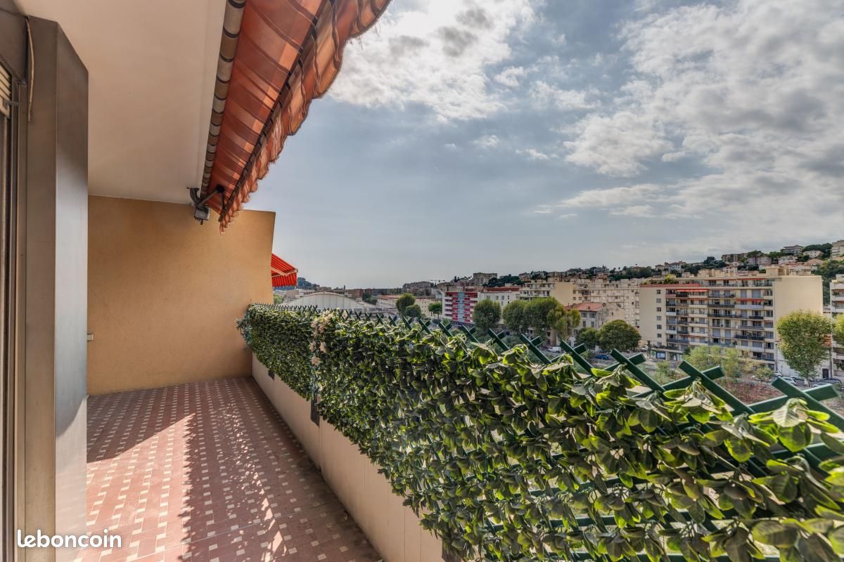 Appartement 2 pièces 59 m² · à Nice · 59 m² · 225 000 €