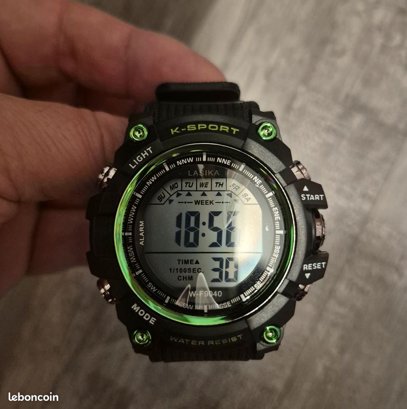 Montre Digitale Vintage LUZ SPORT - Fonctionne - Occasion Très Bon état