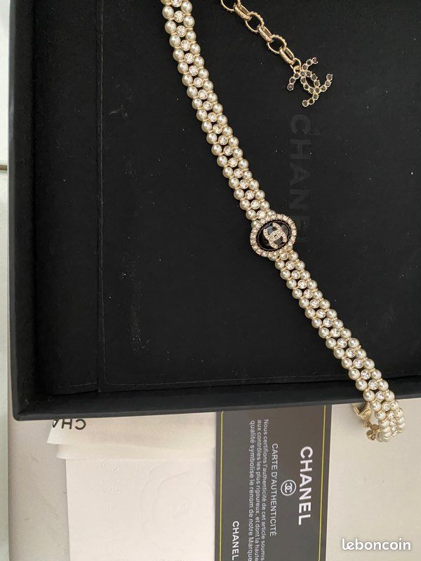 Collier (image 3)