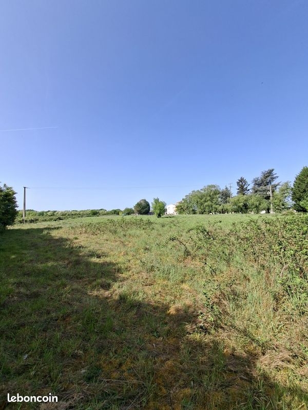 Terrain à bâtir de 357 m² à ABZAC (33) · 53 500 €