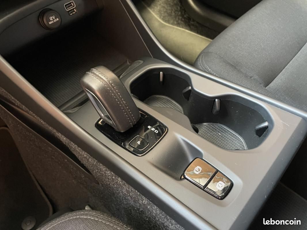 Volvo XC40 D3 150CH GEARTRONIC 8 MOMENTUM (image 17)