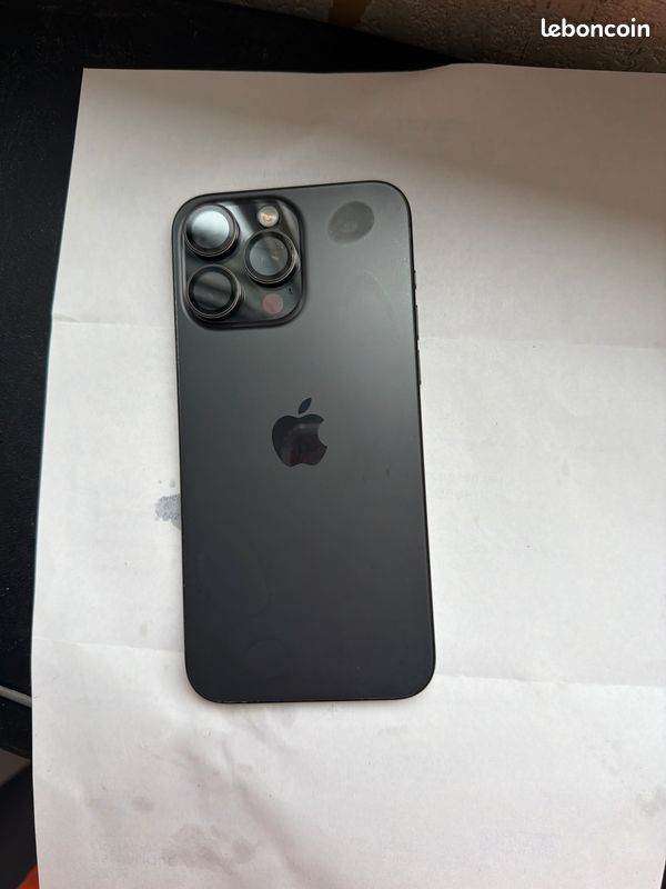 Vente iPhone 15 pro max (image 3)
