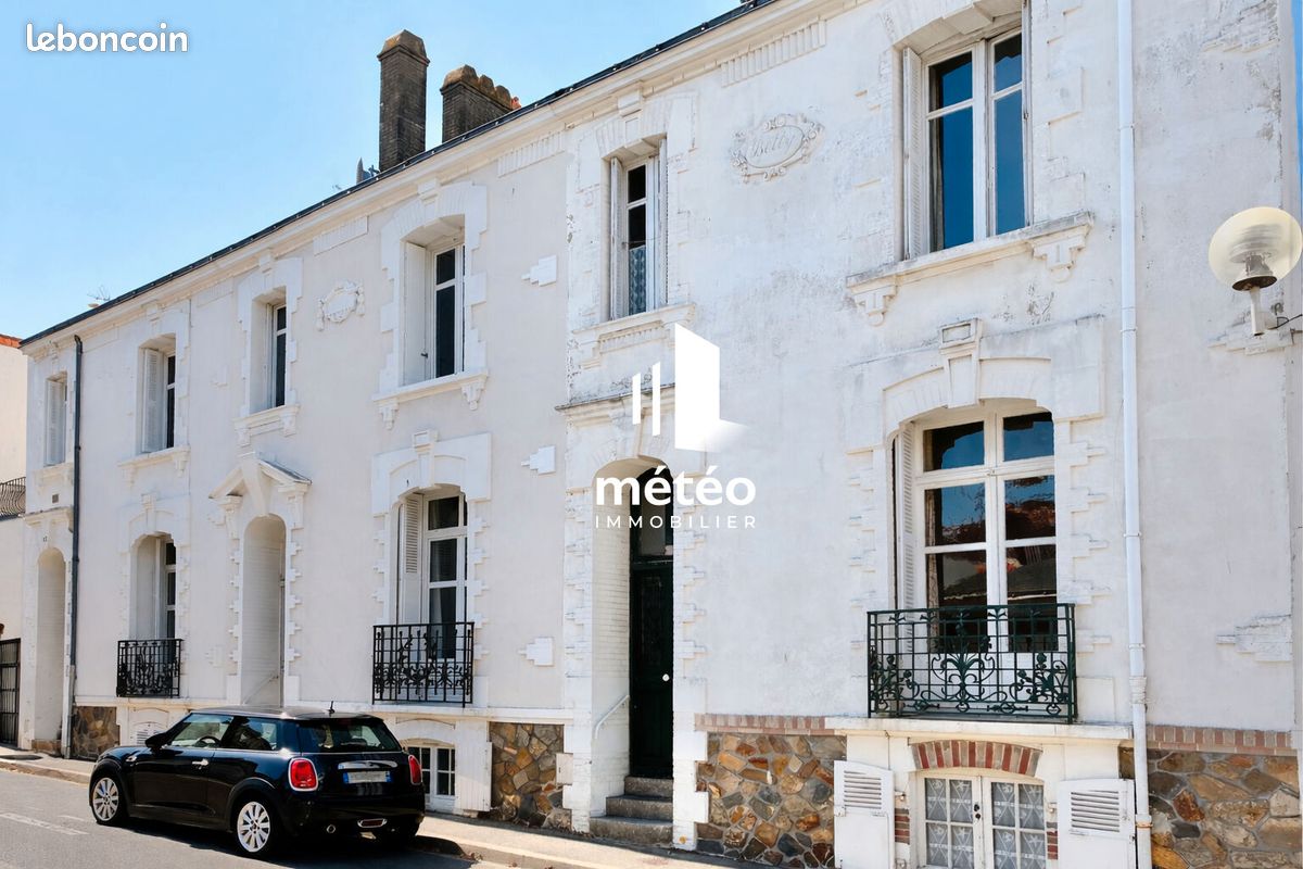 Maison 8 pièces 142 m² · aux Sables-d'Olonne · 142 m² · 499 000 €