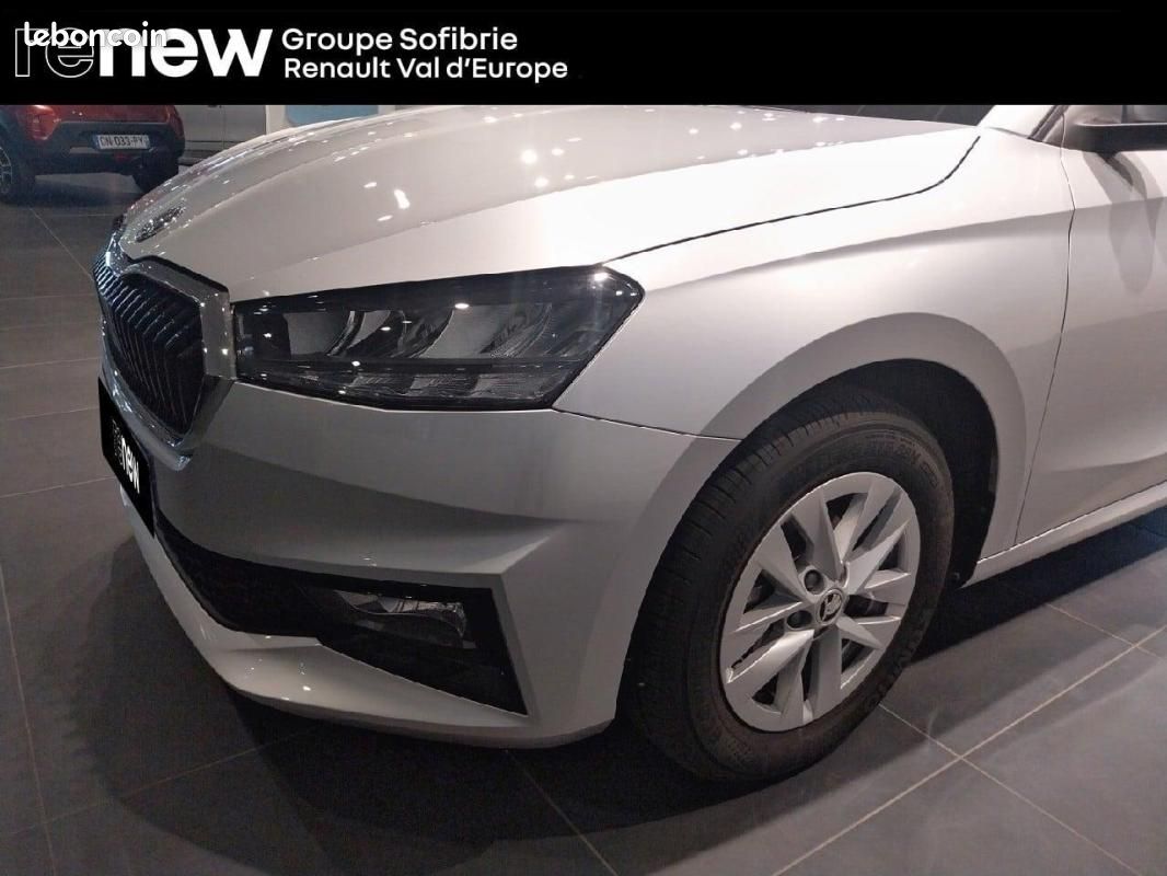 Skoda Fabia 1.0 MPI 80 ch BVM5 Ambition (image 19)