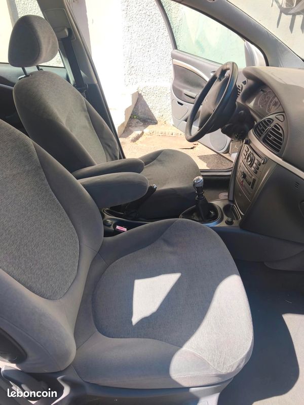 Vends Citroën C5 2.0 L HDI (image 3)