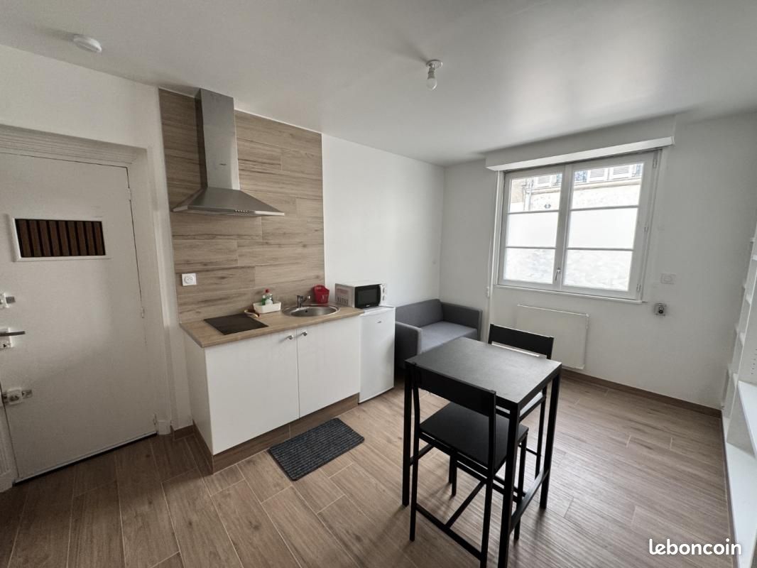Appartement 1 pièce 28 m² · à Orléans · 28 m² · 550 €