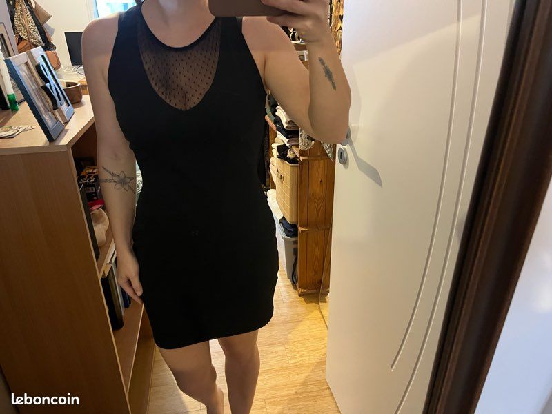 994451_8