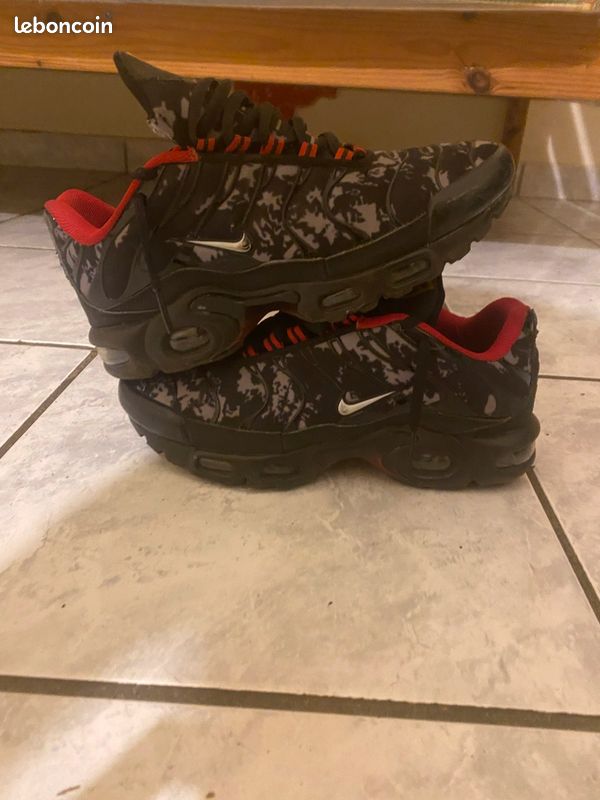 Nike air Max plus pointure 39 (image 1)