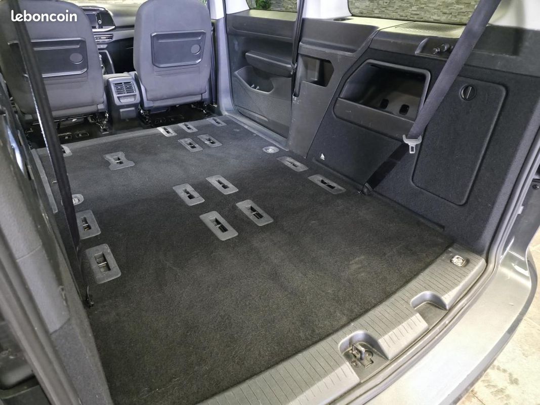 FORD TRANSIT CONNECT/TOURNEO CONNECT Tourneo Connect 2.0 EcoBlue - 102- 7pl Titanium (image 21)