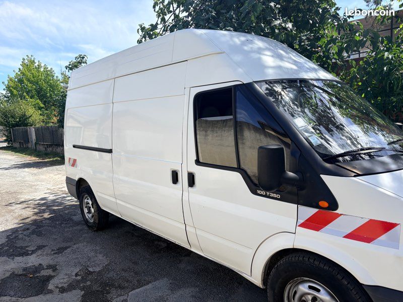 Ford transit (image 2)