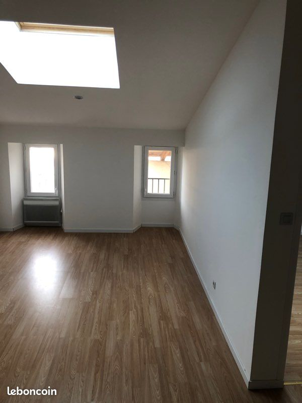 Appartement 2 pièces 45 m² · à Saintes · 45 m² · 647 €
