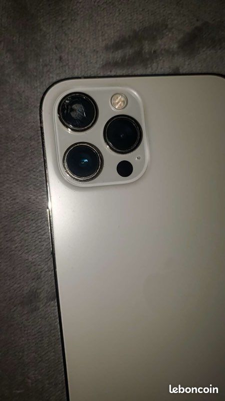 Vente IPhone 12 Pro Max Urgent (image 2)