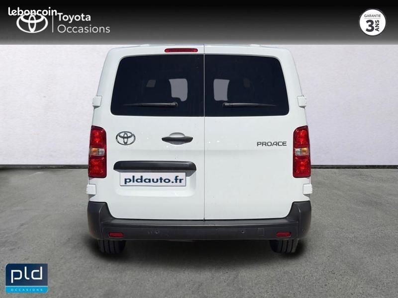 Toyota PROACE Combi Long 2.0 140 D-4D Dynamic Confort MC22 (image 8)