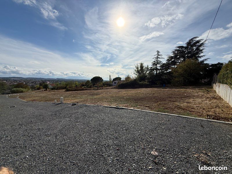 Terrain à vendre (image 1)