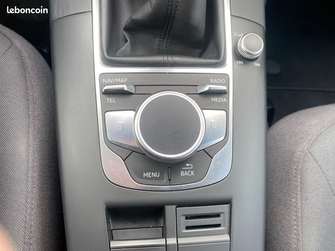 Audi A3 BERLINE BUSINESS 1.6 TDI Business line (image 29)