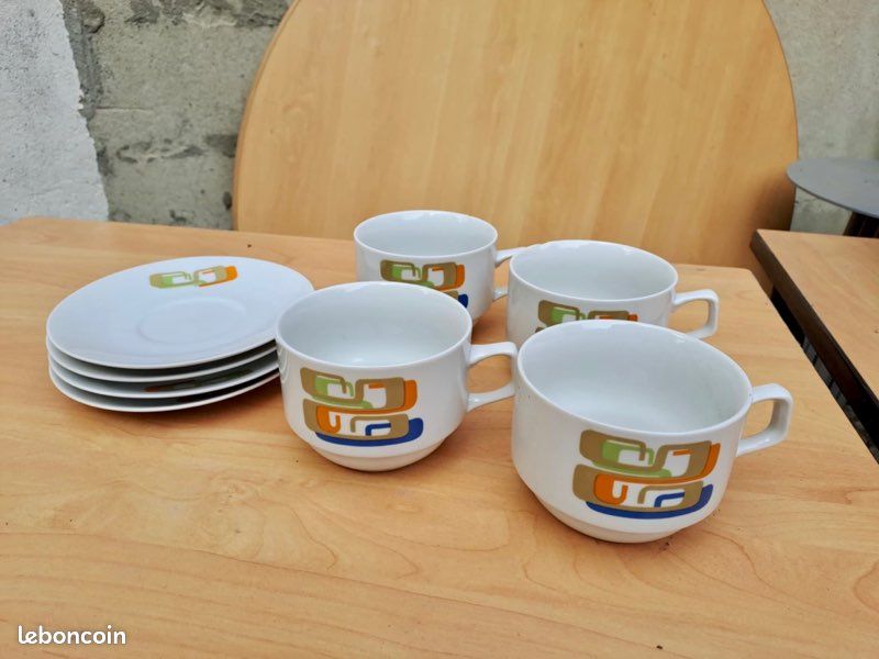Lot De 4 Grandes Tasses à Thé / Chocolat - Faïence Vintage - Multicolore