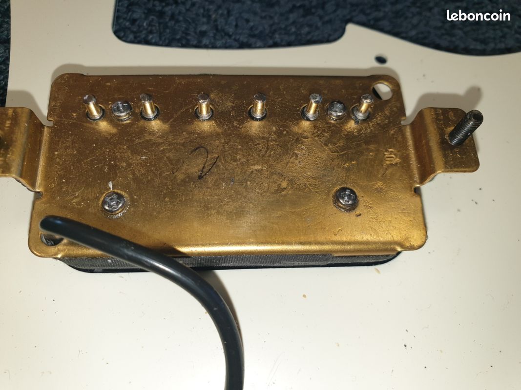 Plaque stratocaster gaucher (image 3)