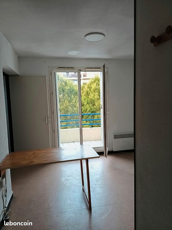 Appartement 1 pièce 27 m² · à Pau · 27 m² · 470 €/mois