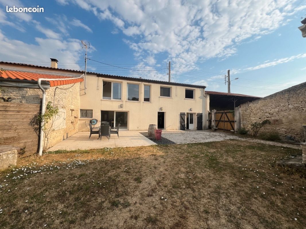 Maison 6 pièces 188 m² · à Aigrefeuille-d'Aunis · 188 m² · 388 240 €