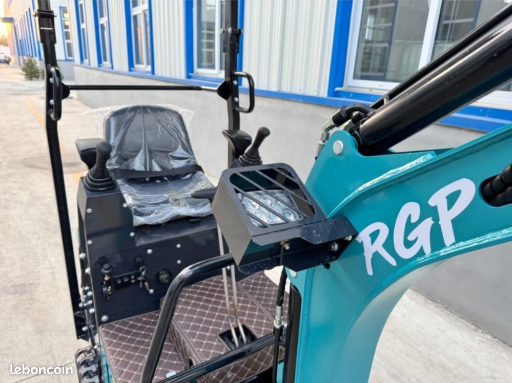 Mini-pelle RGP 1.5T KC10-1KC (image 4)