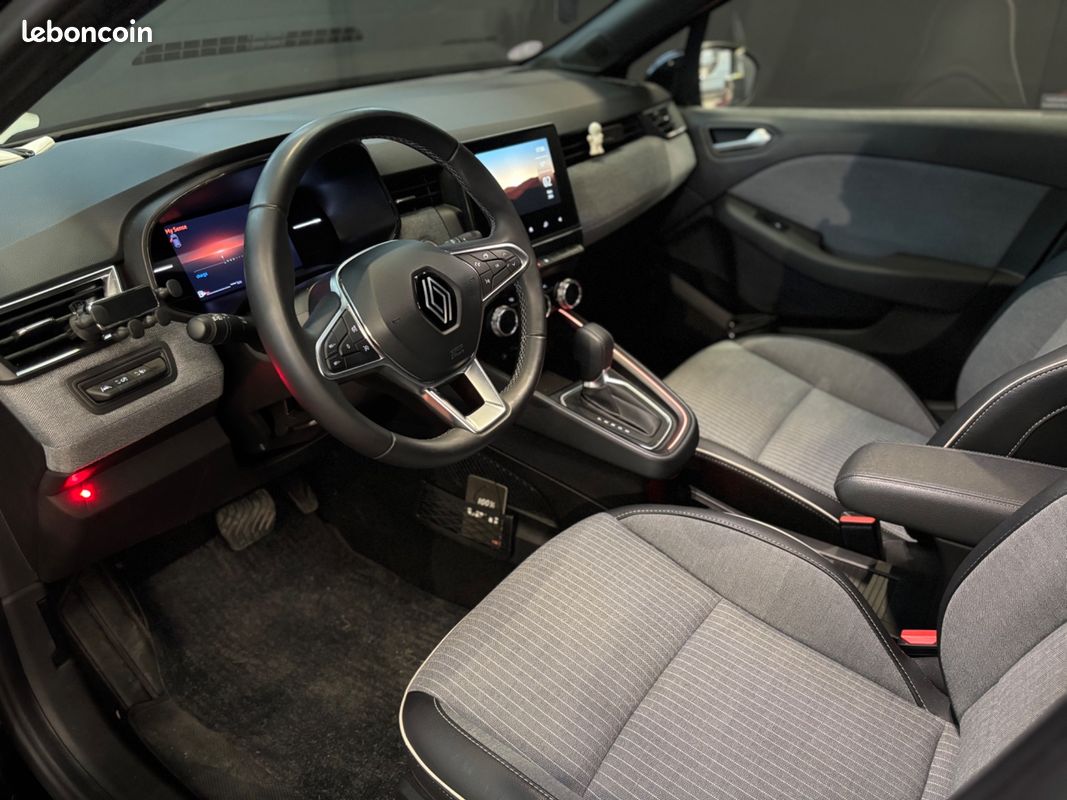 Renault clio 1.6 e-tech 145h 95 hybrid full-hybrid 1.2kwh techno bva (image 23)