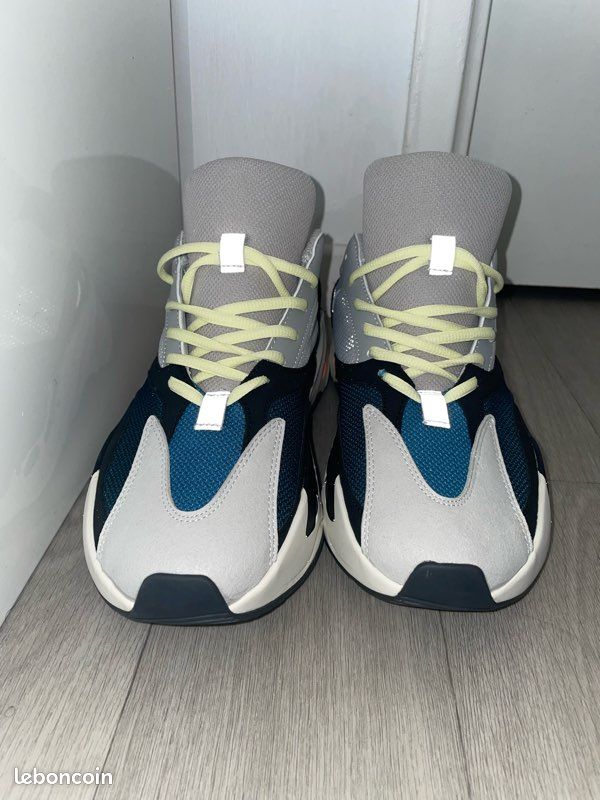 Yeezy 700 wave runner (image 2)
