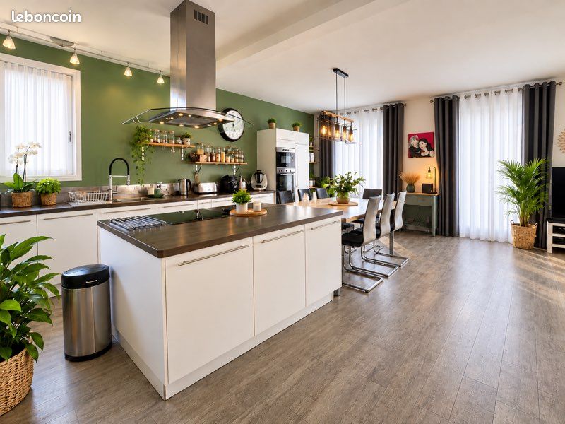 Appartement 4 pièces 100 m² · à Poitiers · 100 m² · 950 €/mois