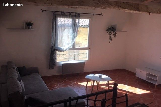 Appartement 4 pièces 72 m² · à Saint-Maximin-la-Sainte-Baume · 72 m² · 680 €