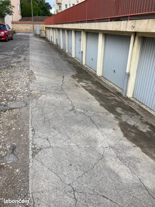 Parking 10 m² · à Dijon · 10 m² · 60 €/mois