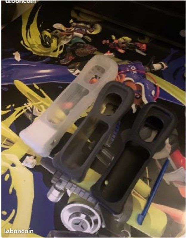 Nintendo Wii + Super Mario Strickers (image 3)