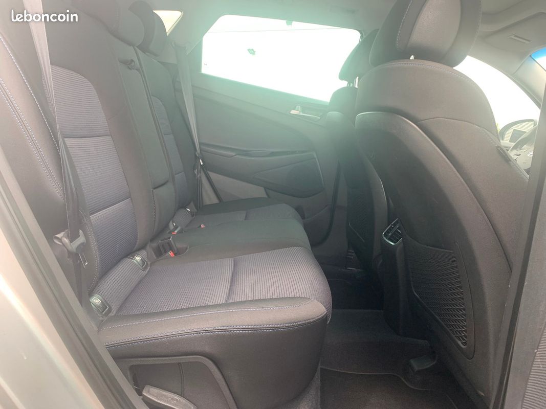 Hyundai Tucson 141 chevaux | Creative | Caméra de recul | Attelage | Roue de secours (image 16)