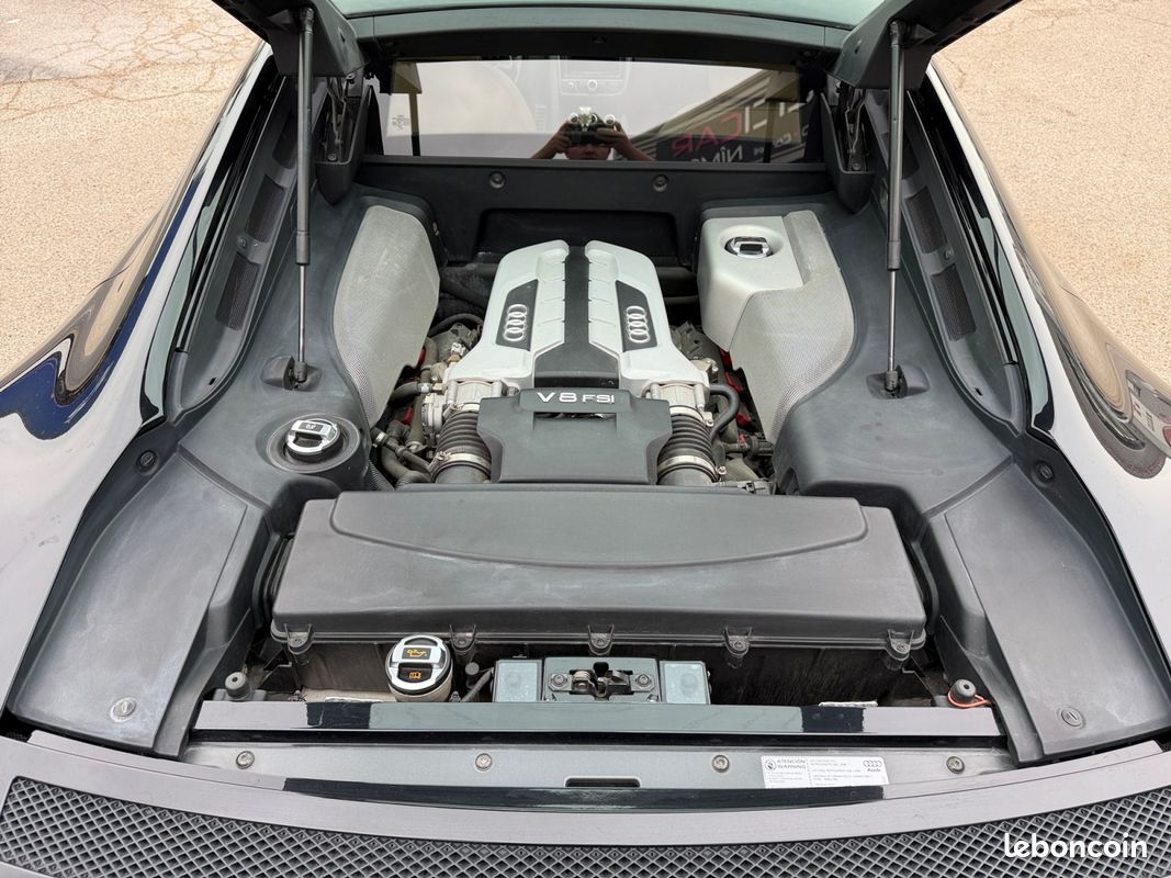 AUDI R8 V8 4.2 FSI QUATTRO 420 R-TRONIC 420Ch - Bang Olufsen - Sièges éléctrique/chauffants - Magnetic Ride - Caméra de Recul - GARANTIE 12 MOIS (image 9)