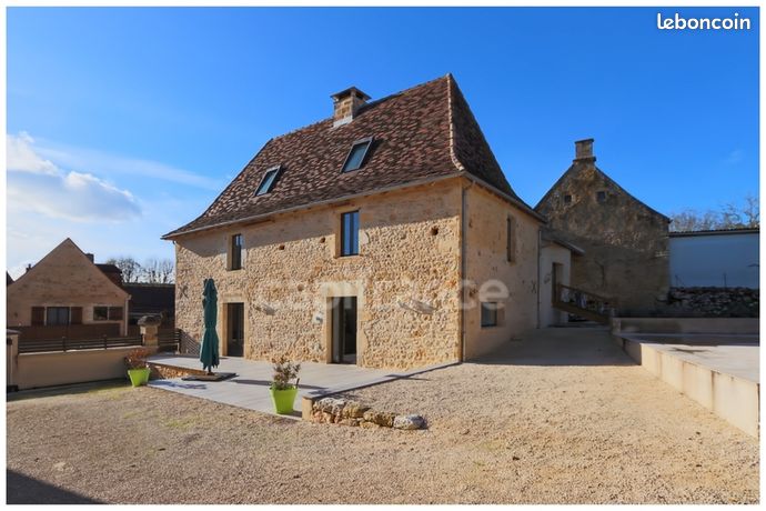 Maison 6 pièces 213 m²