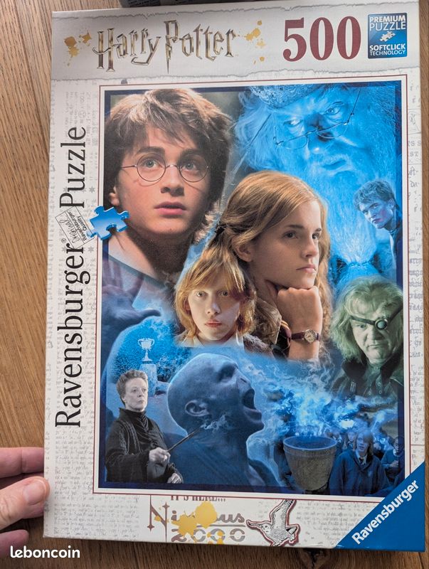 Lot Harry Potter - Puzzle, tirelire, baguette, figurine (image 2)