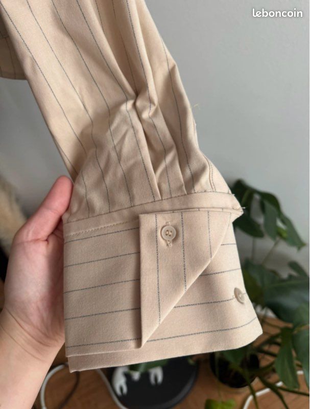 Authentique foulard vintage JIL SANDER Authentique foulard vintage JIL SANDER