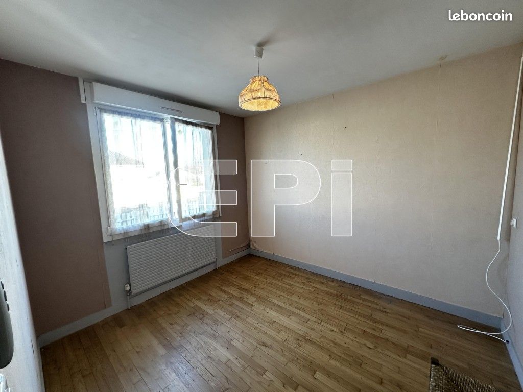 Pavillon 4 pièces 60 m² - Saint-Jean-de-Thouars 79100 (image principale 3)