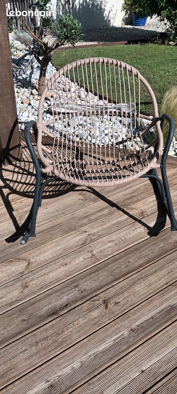 Fauteuil à bascule extérieur (image 1)