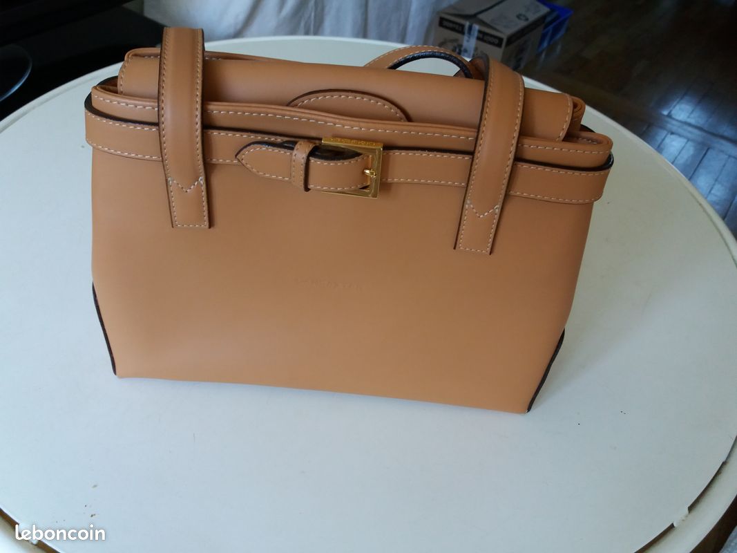 Sac à main de marque "Lancaster " en cuir beige (image 2)